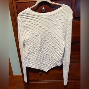 Chic Cable Knit Sweater - Cream